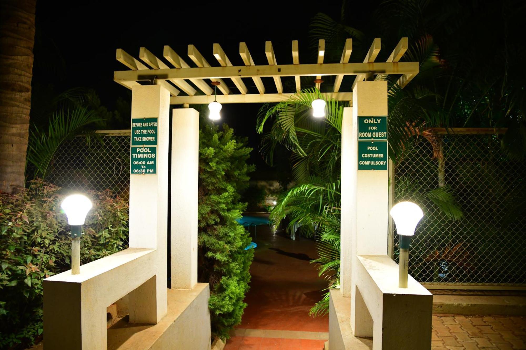 Nijaguna Resorts Chamrajnagar Ngoại thất bức ảnh