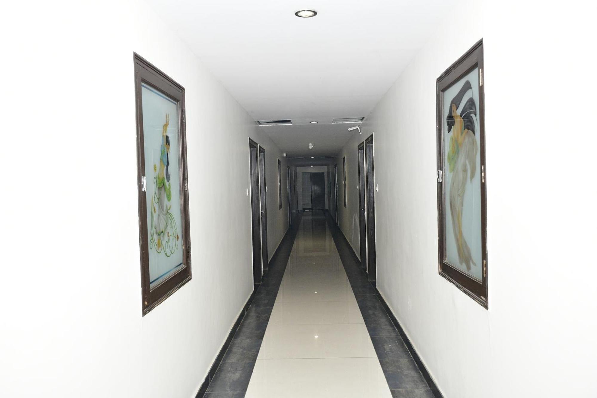 Nijaguna Resorts Chamrajnagar Ngoại thất bức ảnh