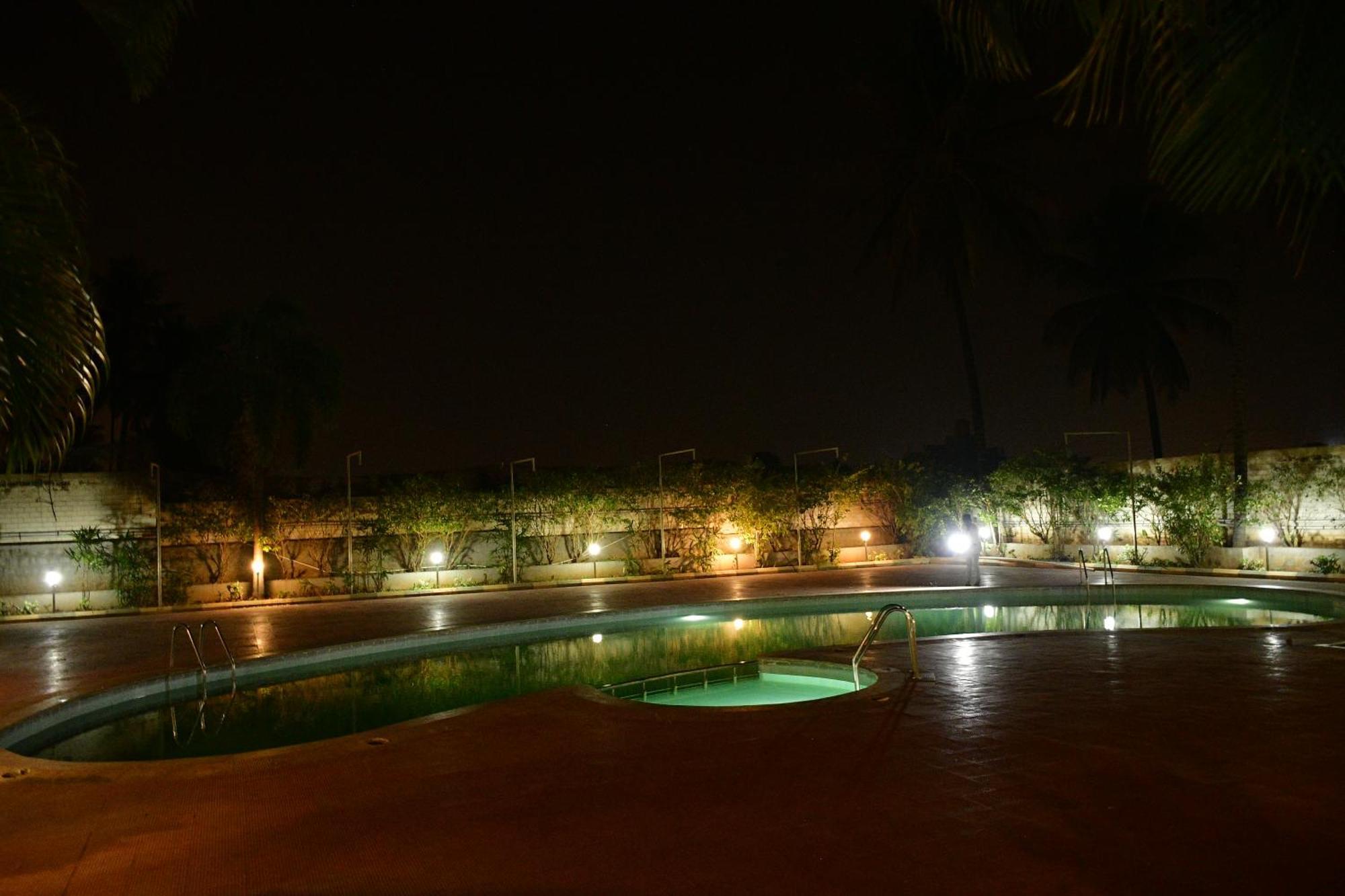 Nijaguna Resorts Chamrajnagar Ngoại thất bức ảnh